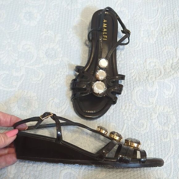 Amalfi Black Patent Leather Sandal with Three Graduated Rhinestones Size 5 - Picture 3 of 6